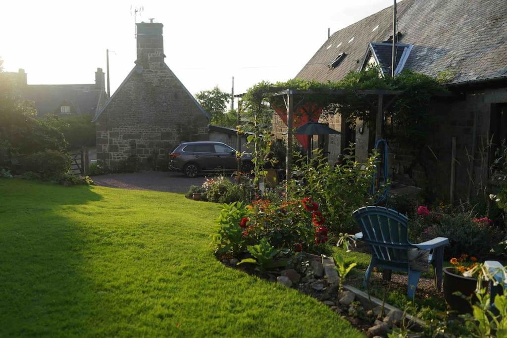 Le Petit Fleur - The Little Flower, Cosy Cottage Saint-Michel-de-Montjoie Dış mekan fotoğraf